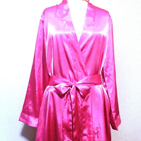 Short Sexy Hot Pink Silky Short Robe Barbie Core Honeymoon Travel X-Small NWOT - Picture 1 of 8